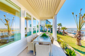Coastal Luxury Beauty on the Bay
